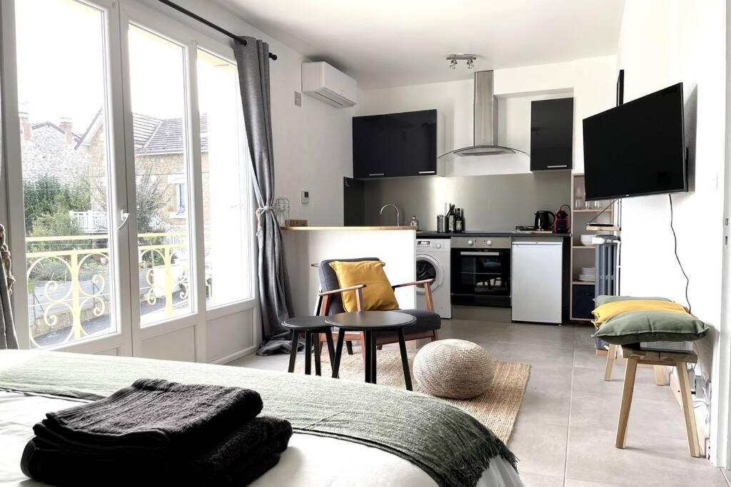 Mon Appart'Hotel - Climatisation Avec Parking Gratuit Brive-la-Gaillarde Bagian luar foto